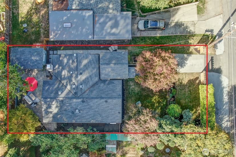 Property photo for 9013 25th Avenue NE, Seattle photo 28