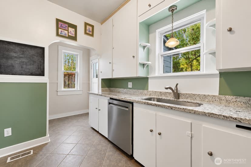 Property photo for 1245 S Adams Street, Tacoma photo 11
