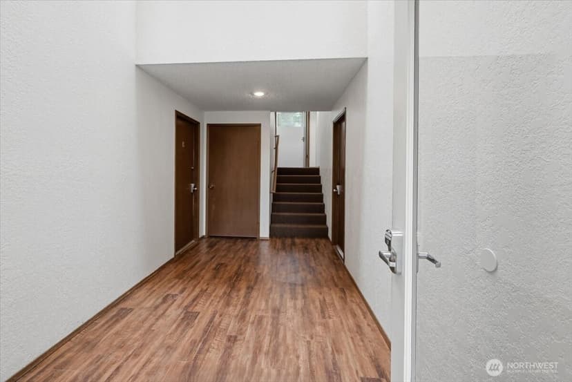 Property photo for 19433 28th Avenue NE #B, Lake Forest Park photo 2