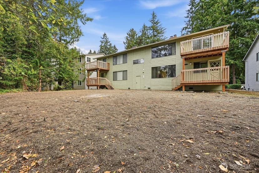 Property photo for 19433 28th Avenue NE #B, Lake Forest Park photo 18