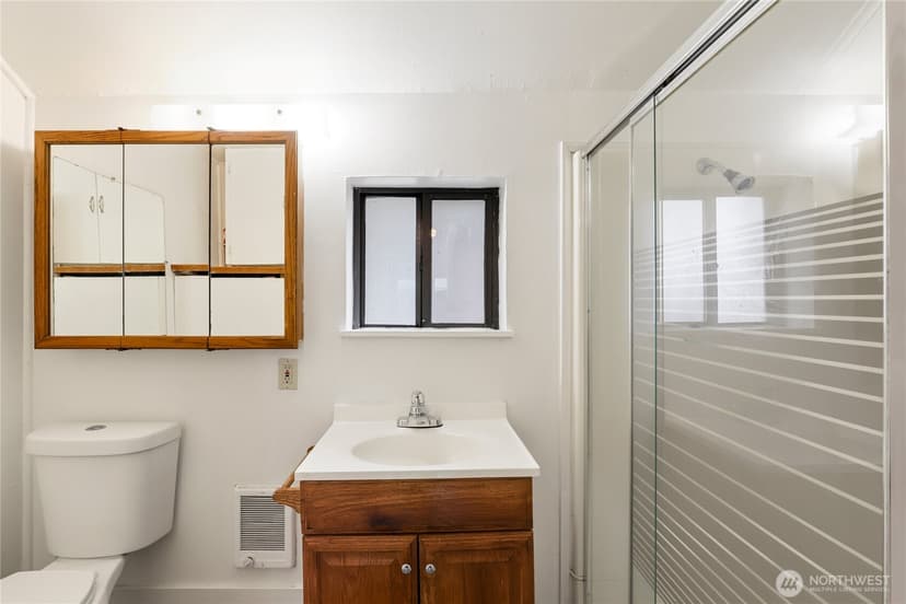 Property photo for 1926 9th Street, Bremerton photo 14