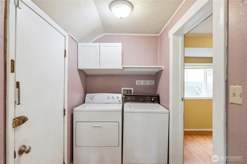 Property photo for 1926 9th Street, Bremerton photo 15