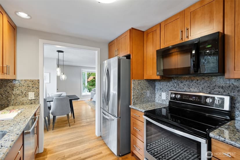Property photo for 5305 SW Orleans Street, Seattle photo 10