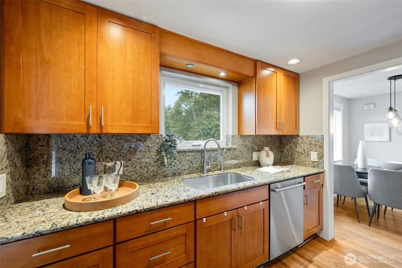Property photo for 5305 SW Orleans Street, Seattle photo 11