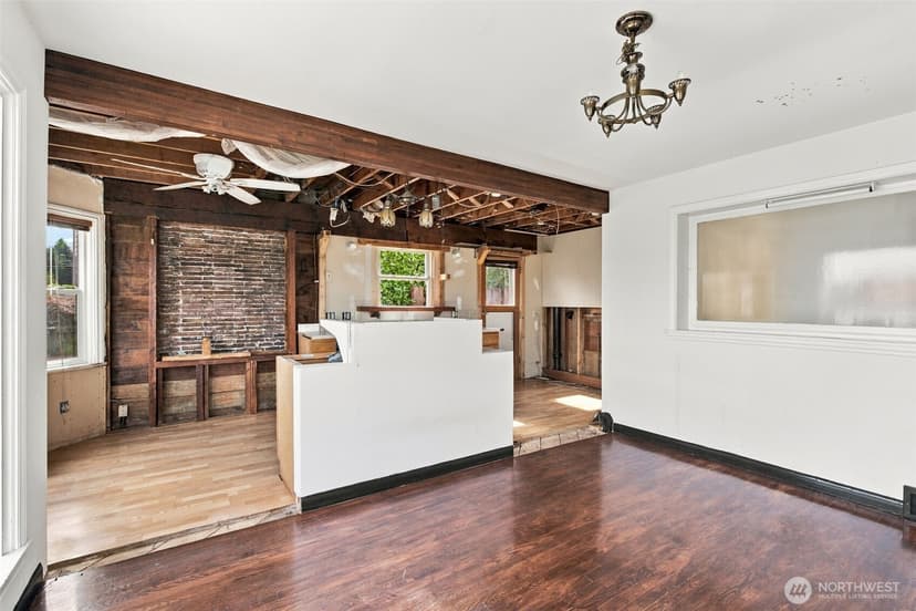 Property photo for 1317 California Avenue SW, Seattle photo 11