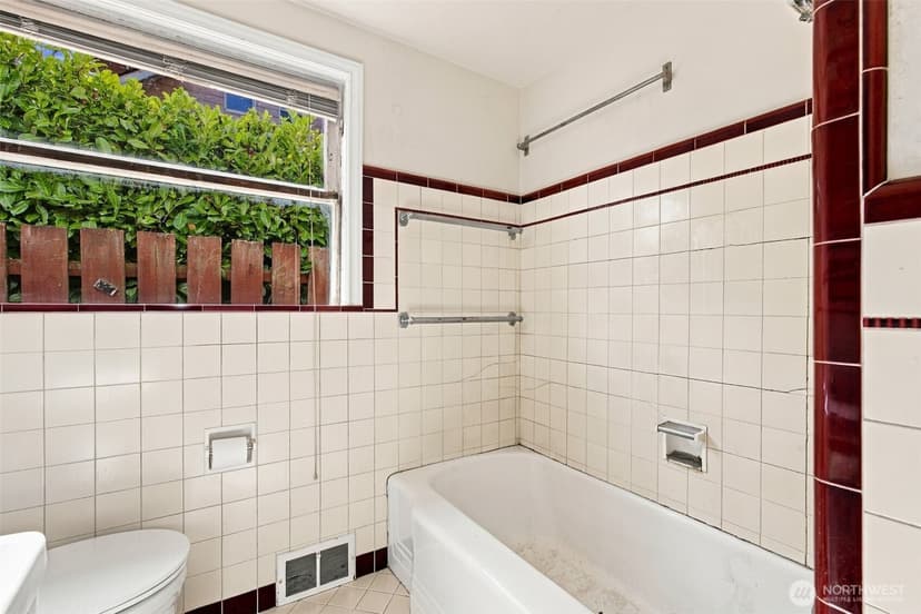 Property photo for 1317 California Avenue SW, Seattle photo 18