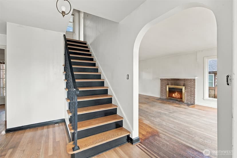 Property photo for 1317 California Avenue SW, Seattle photo 19
