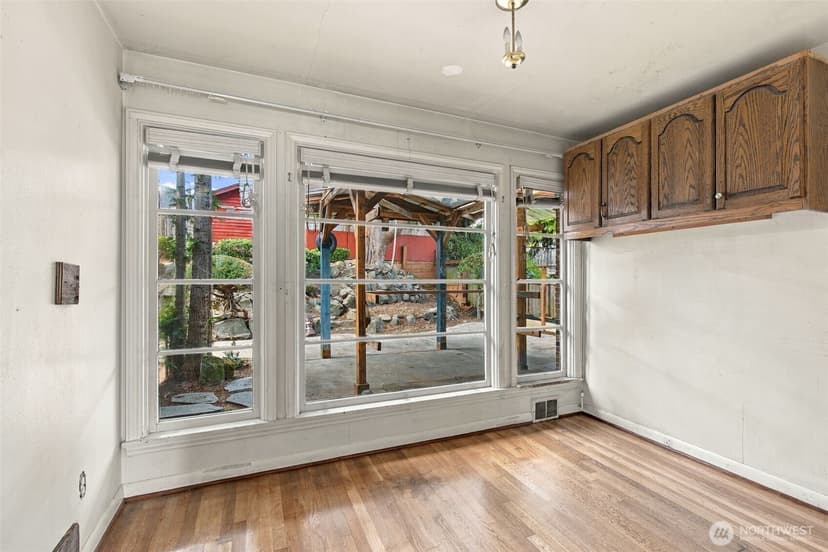 Property photo for 1317 California Avenue SW, Seattle photo 13