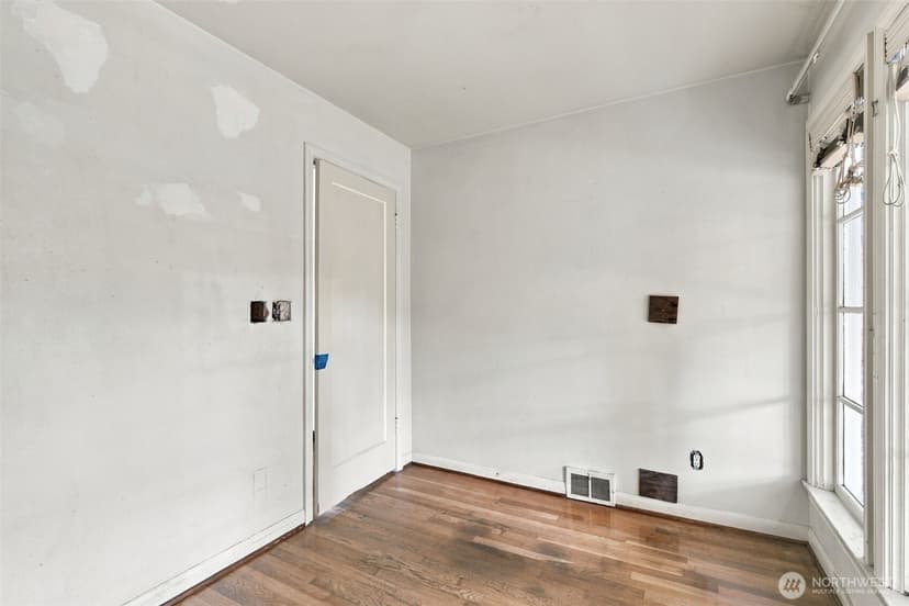 Property photo for 1317 California Avenue SW, Seattle photo 14