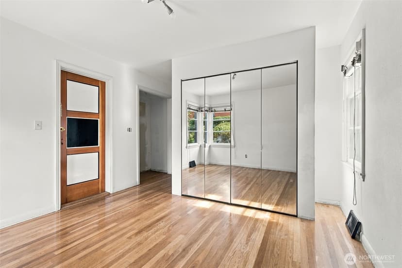 Property photo for 1317 California Avenue SW, Seattle photo 16