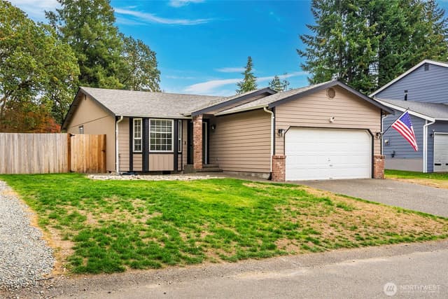 Property photo for 14301 1st Avenue E, Tacoma photo 2