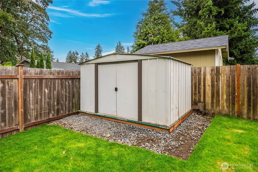 Property photo for 14301 1st Avenue E, Tacoma photo 24