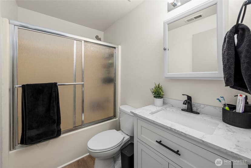 Property photo for 14301 1st Avenue E, Tacoma photo 14