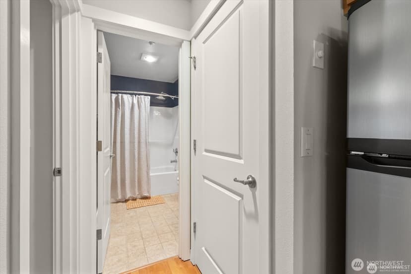 Property photo for 5912 31st Avenue SW, Seattle photo 14