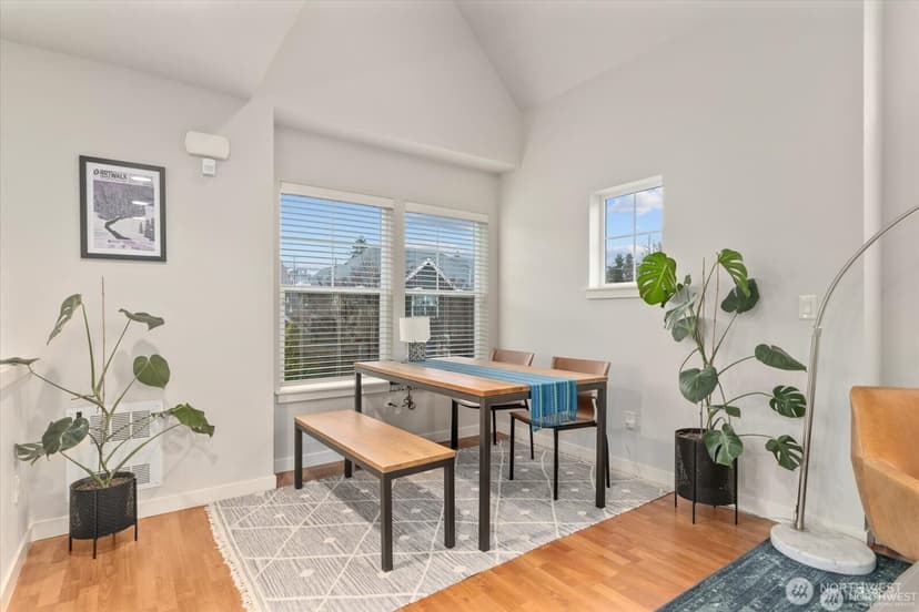 Property photo for 5912 31st Avenue SW, Seattle photo 7