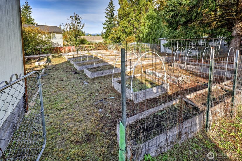 Property photo for 2072 Sidney Avenue, Port Orchard photo 9