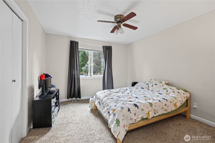Property photo for 2072 Sidney Avenue, Port Orchard photo 36