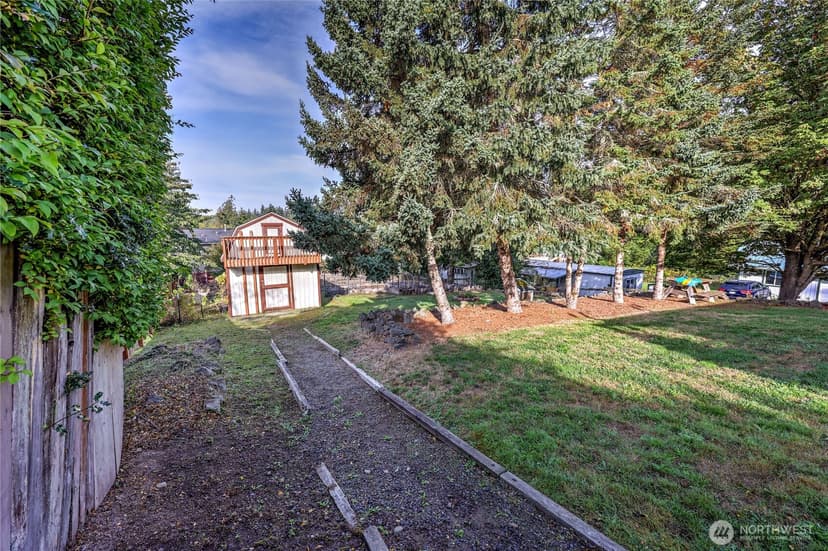 Property photo for 2072 Sidney Avenue, Port Orchard photo 6