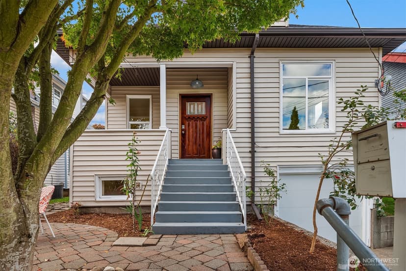 Property photo for 181 26th Avenue, Seattle photo 4