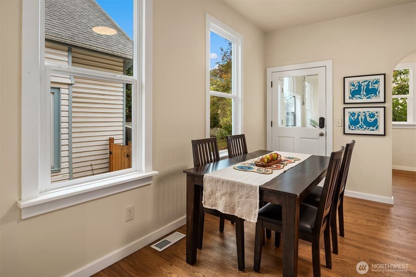 Property photo for 181 26th Avenue, Seattle photo 12