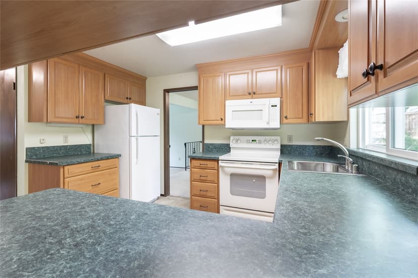 Property photo for 16321 NE 98th Street, Redmond photo 14