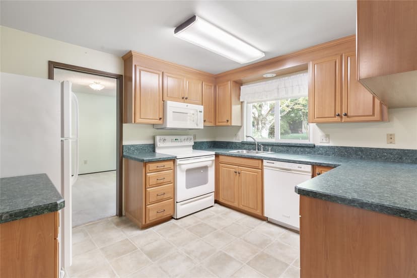 Property photo for 16321 NE 98th Street, Redmond photo 13