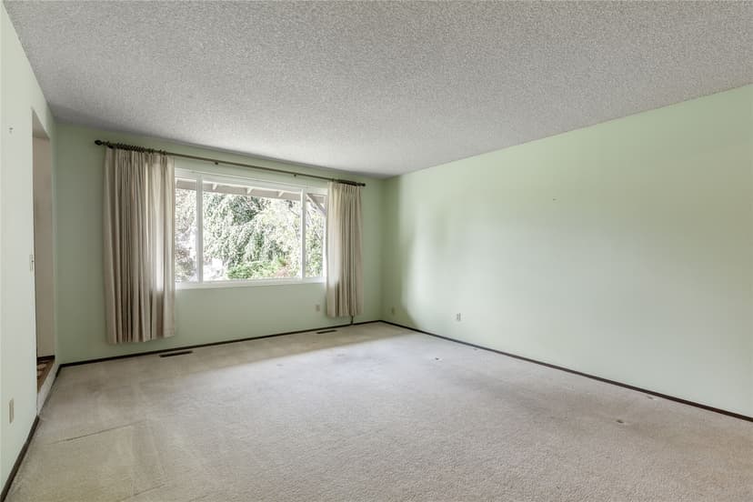 Property photo for 16321 NE 98th Street, Redmond photo 7