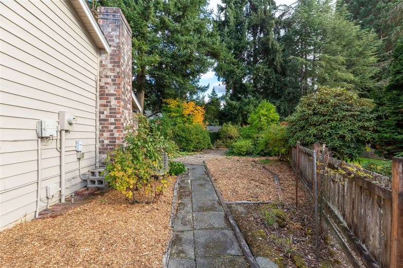 Property photo for 16321 NE 98th Street, Redmond photo 37