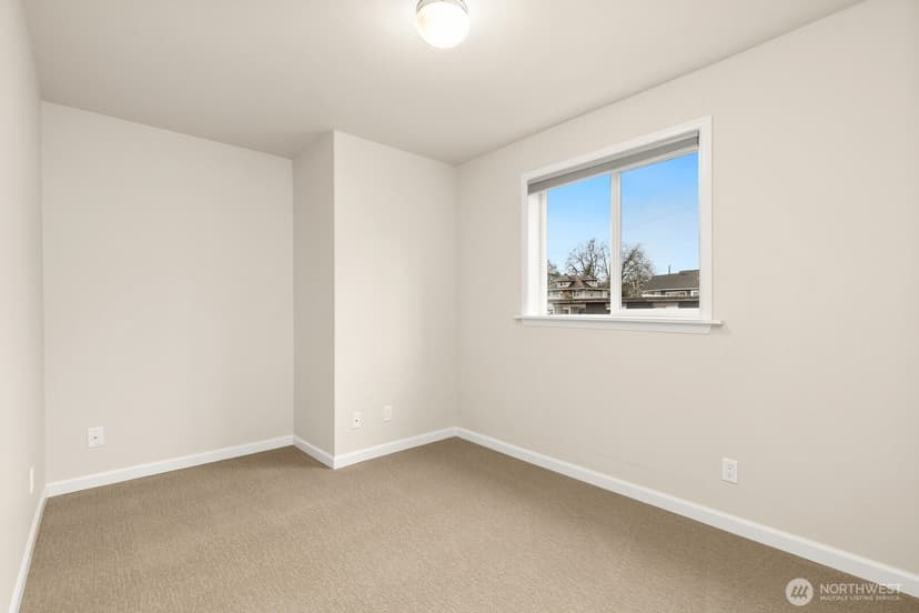 Property photo for 3926 1st Avenue NE #31, Seattle photo 13
