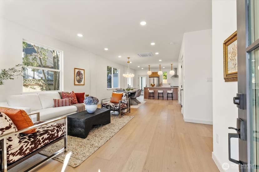 Property photo for 6706 Holly Place SW, Seattle photo 6