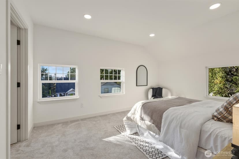 Property photo for 6706 Holly Place SW, Seattle photo 22
