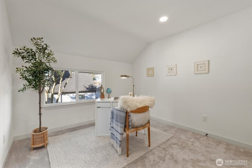 Property photo for 6706 Holly Place SW, Seattle photo 23
