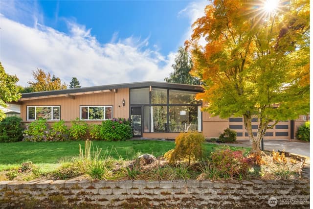 Property photo for 8227 SE 35th Street, Mercer Island