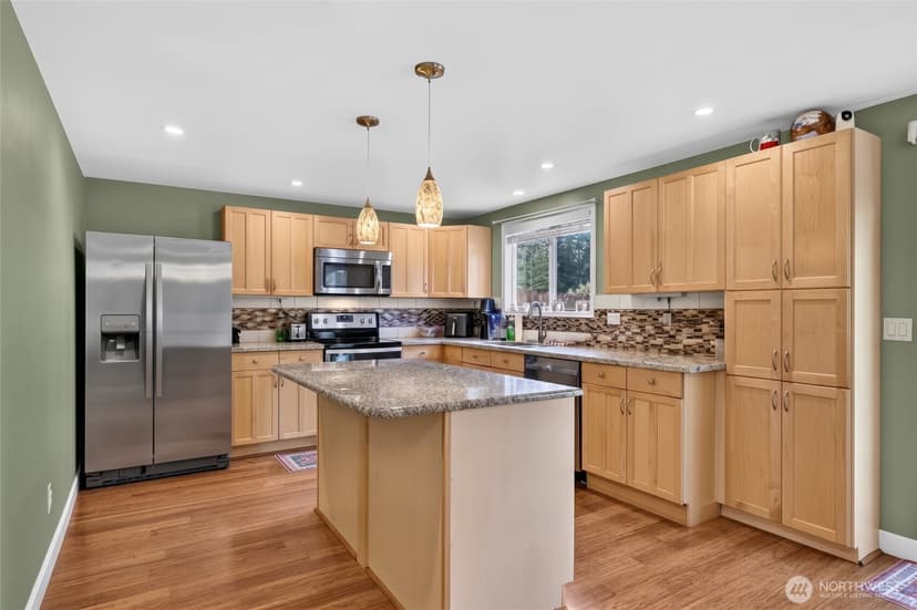 Property photo for 8819 123rd Avenue SE, Newcastle photo 10