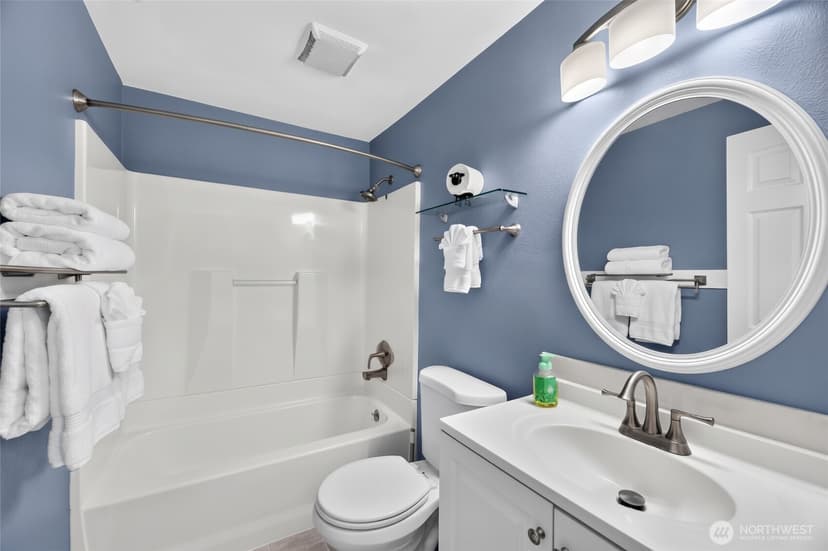 Property photo for 8819 123rd Avenue SE, Newcastle photo 12