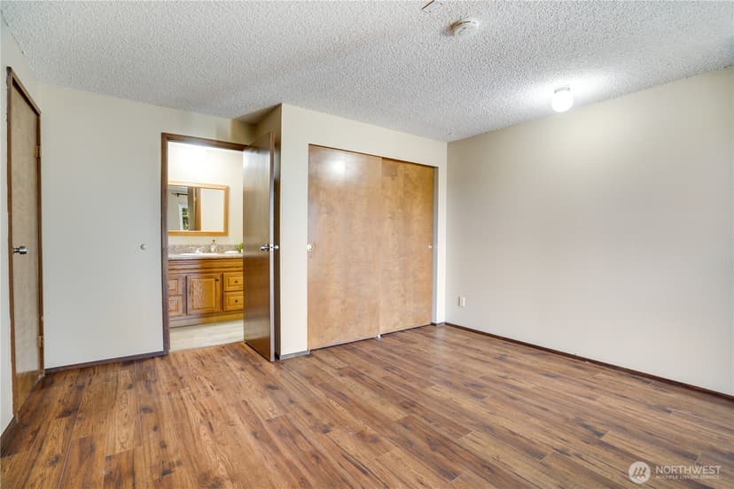 Property photo for 3023 Bridgeport Way W #B, University Place photo 18