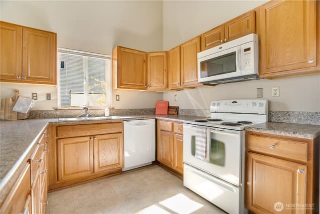 Property photo for 3023 Bridgeport Way W #B, University Place photo 3