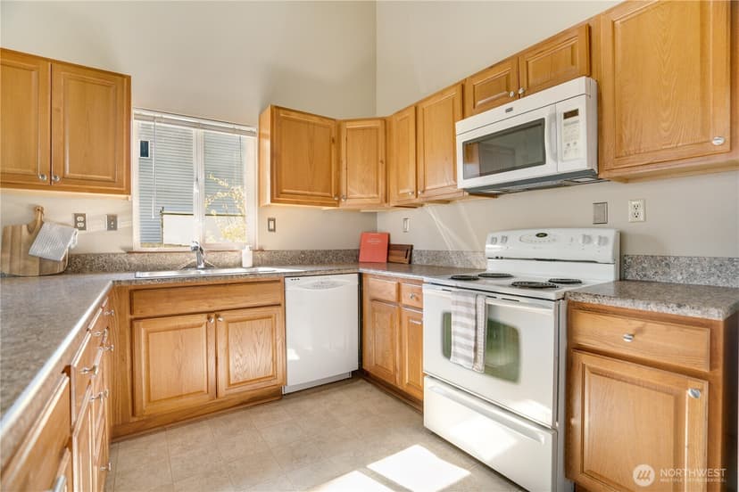 Property photo for 3023 Bridgeport Way W #B, University Place photo 3