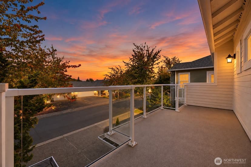 Property photo for 22526 SE 45th Place #2655, Issaquah photo 2