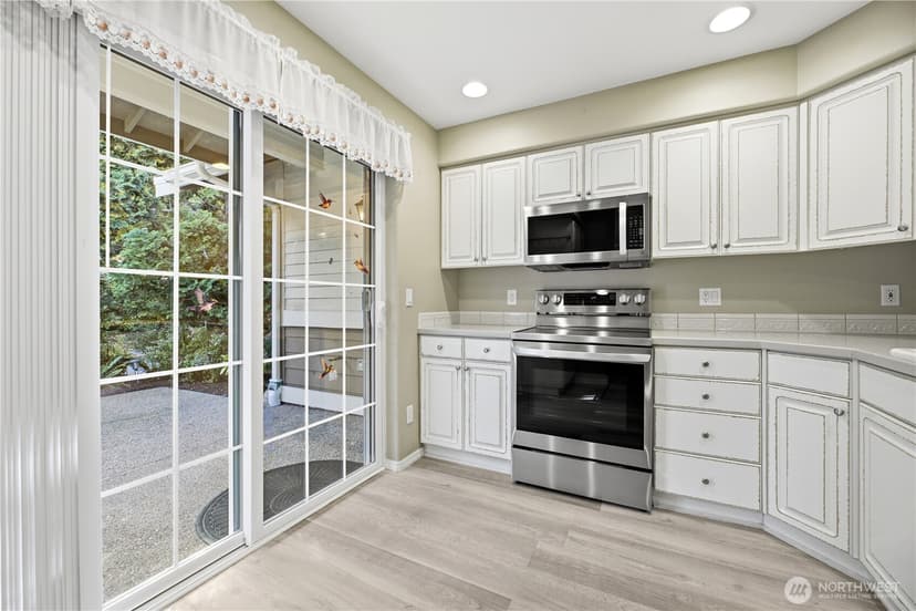 Property photo for 22526 SE 45th Place #2655, Issaquah photo 10