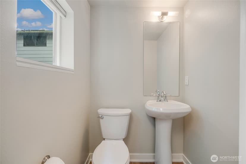 Property photo for 2524 Yale Avenue E #A, Seattle photo 11