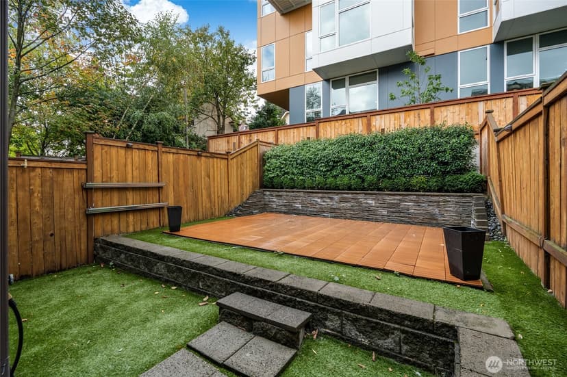 Property photo for 2524 Yale Avenue E #A, Seattle photo 25