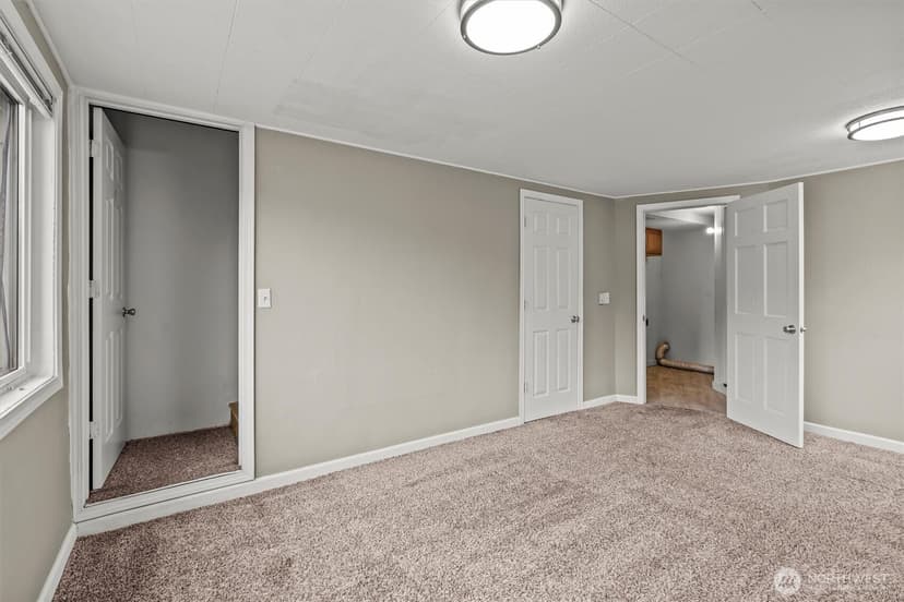Property photo for 304 125th Street, Tacoma photo 24