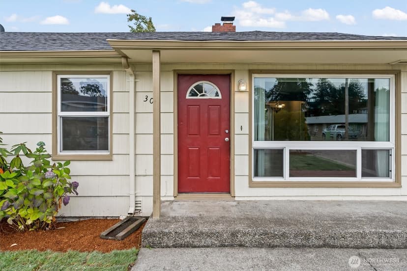 Property photo for 304 125th Street, Tacoma photo 3