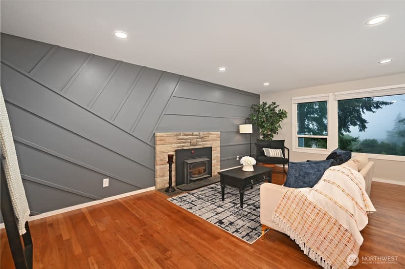 Property photo for 1135 S 204th Street, Seattle photo 9