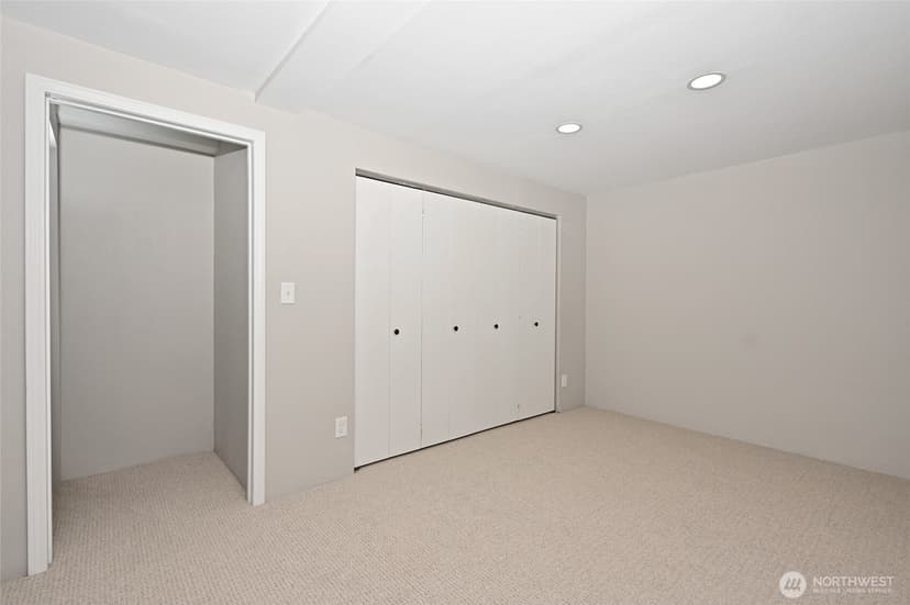 Property photo for 1135 S 204th Street, Seattle photo 26