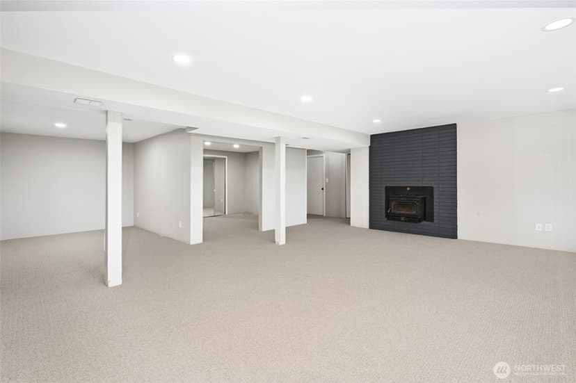 Property photo for 1135 S 204th Street, Seattle photo 25