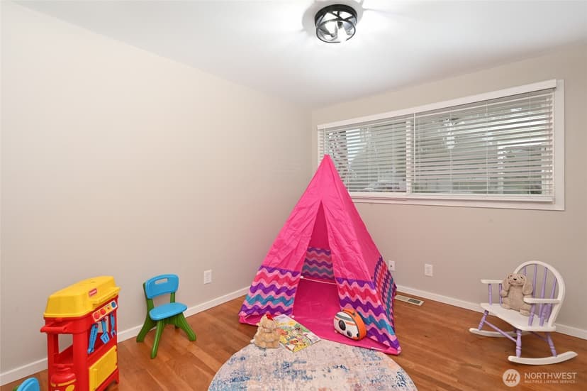 Property photo for 1135 S 204th Street, Seattle photo 20