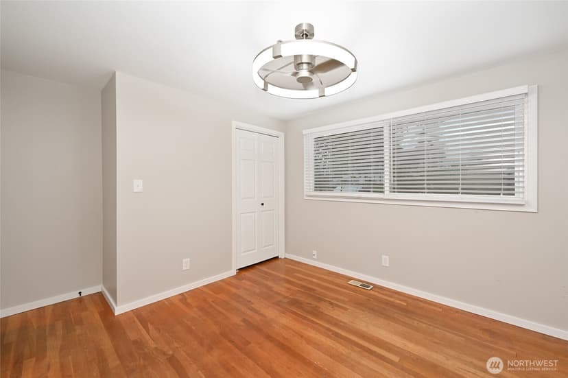 Property photo for 1135 S 204th Street, Seattle photo 19