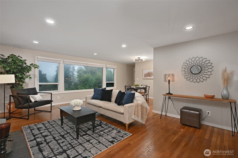 Property photo for 1135 S 204th Street, Seattle photo 7